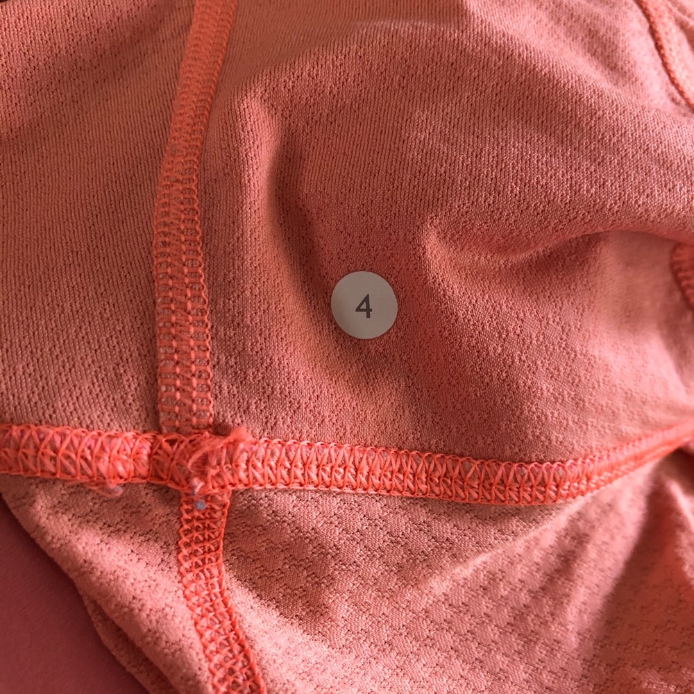 Lululemon Run Tame Me tank size 4 - Picture 8 of 9